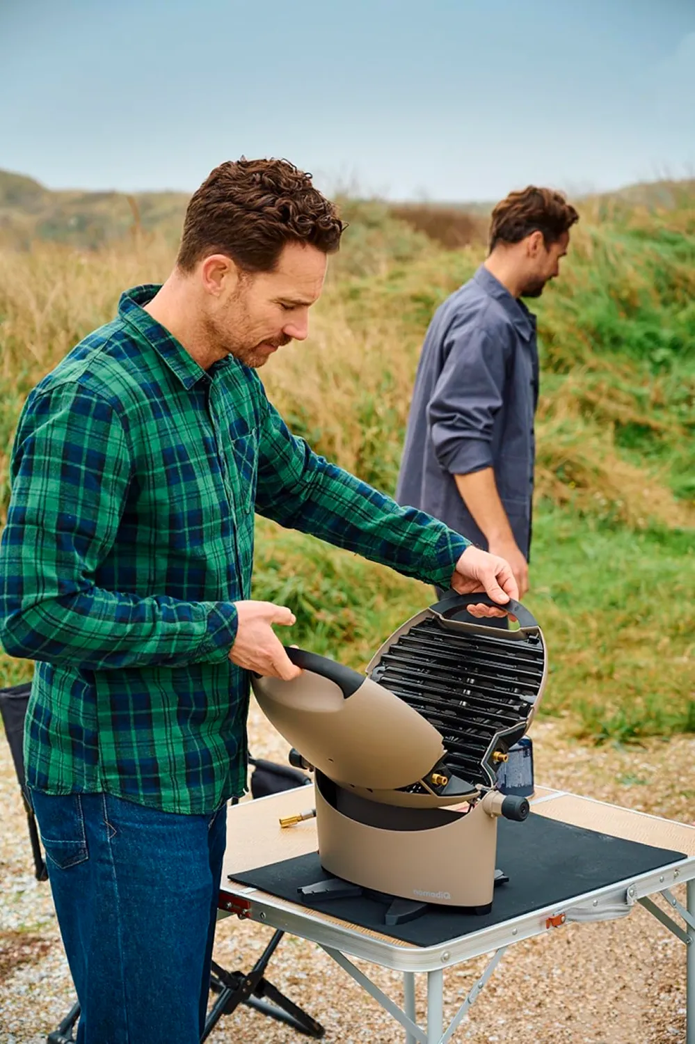 NomadiQ BBQ 3.0 Tischgrill Gas Grau 2 Brenner 5,6 kg